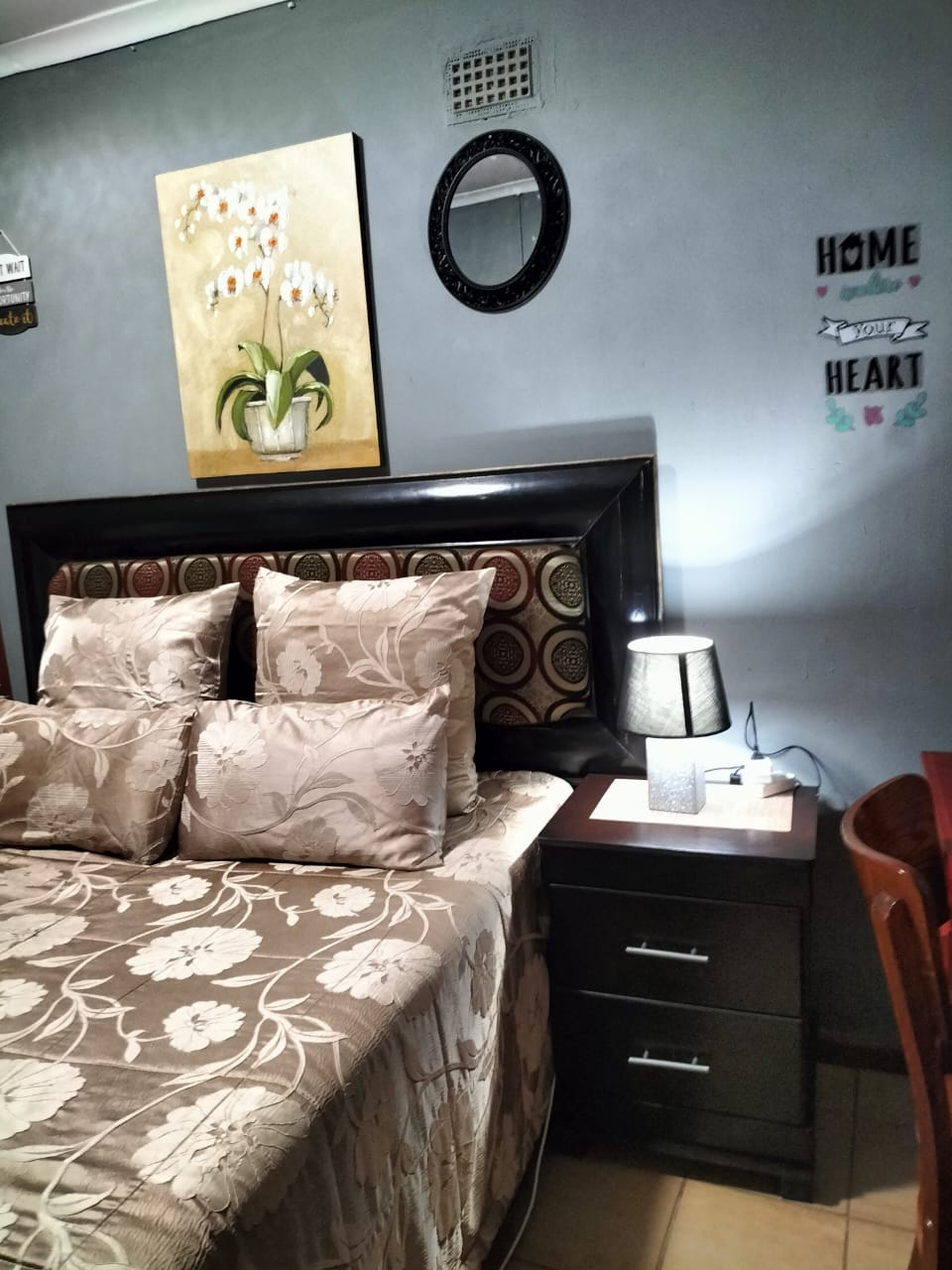Room 9 Bed
